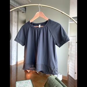 Lululemon mesh detail shirt